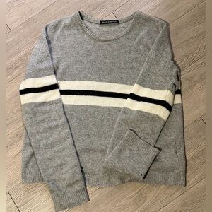 Wool blend Brandy Melville sweater
Made in Italy